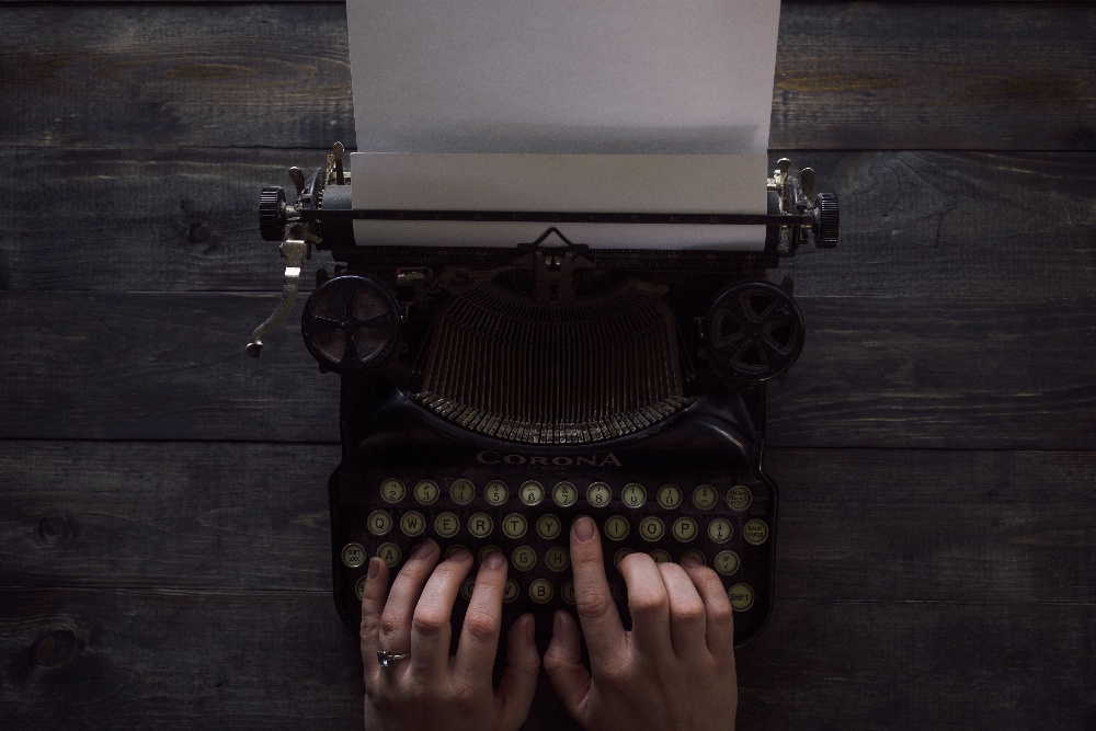 old-writing-machine